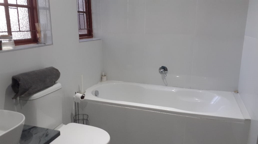 5 Bedroom Property for Sale in Campher Park Eastern Cape